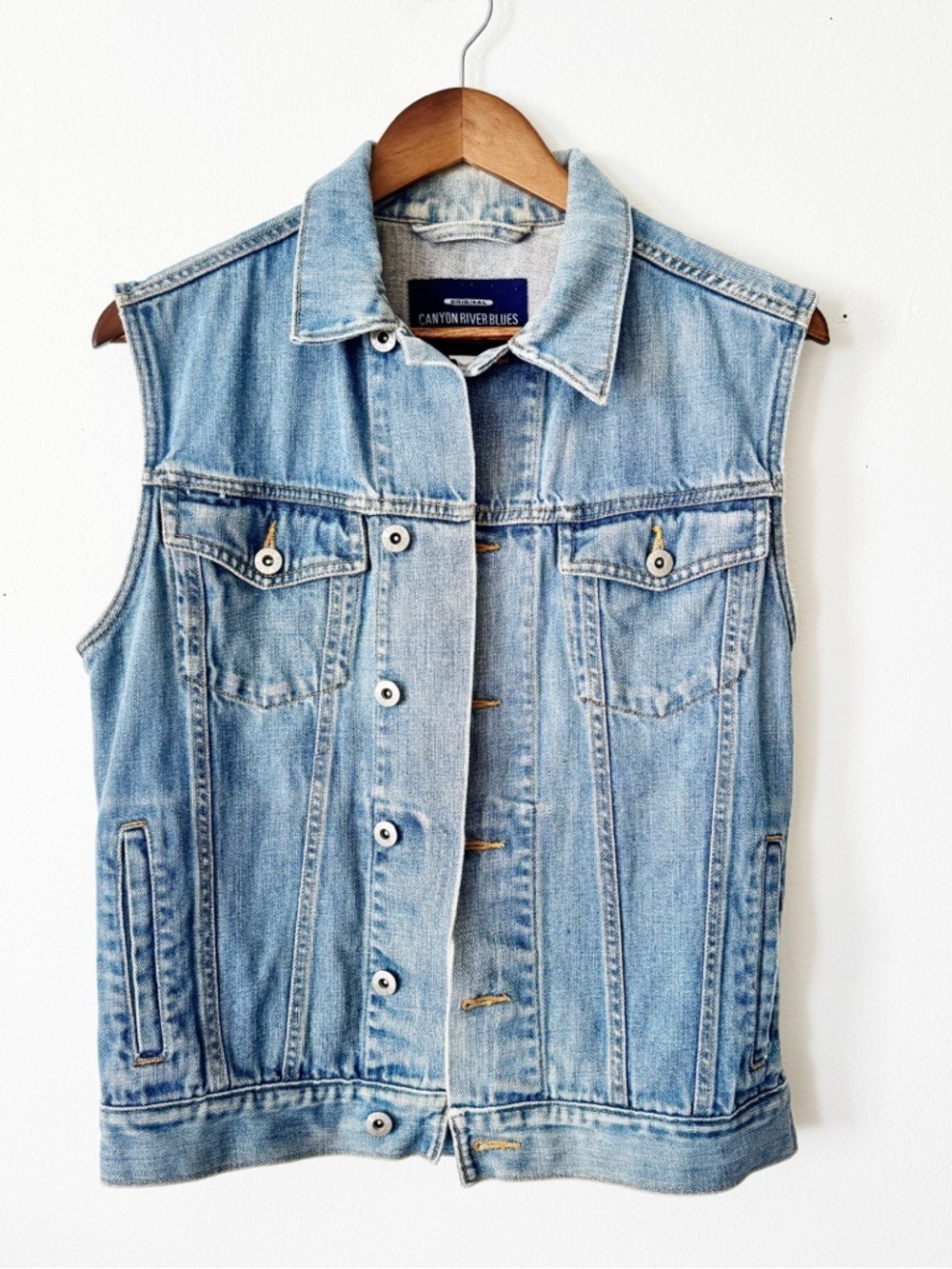 Canyon River Blues Light Wash Denim Vest small